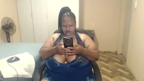 sweetnoziexxx online show from 02/17/26, 06:32