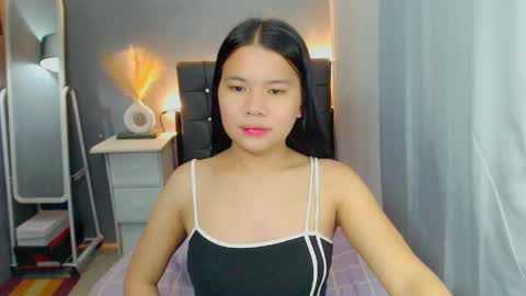 Snapshot of sweetnwildts chatting on 05/10/26, 02:44 Ghena online show from 05/10/26, 02:44