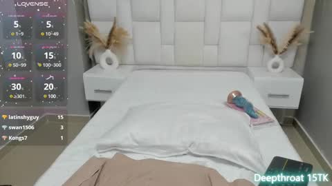 Snapshot of sweetpervert__ chatting on 02/06/25, 12:43 MIA online show from 02/06/25, 12:43