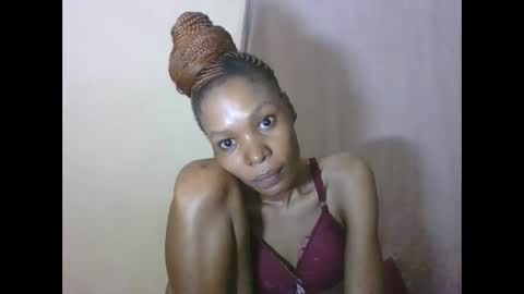 ESTHER online show from 04/12/26, 02:05