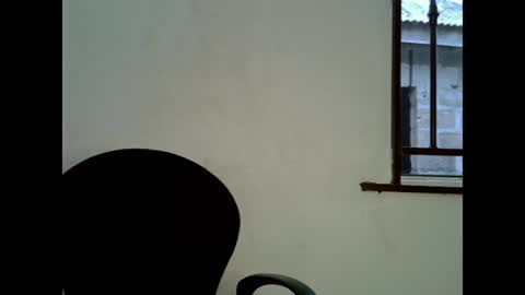 Snapshot of sweetpetitgirl chatting on 06/14/26, 05:26 LILY BRANDY online show from 06/14/26, 05:26
