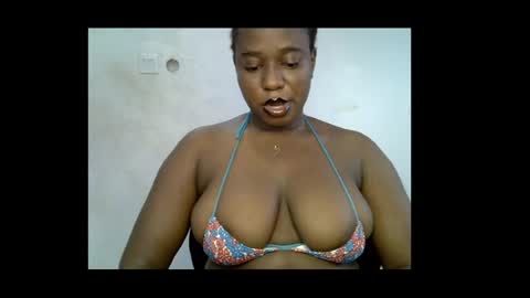 Snapshot of sweetpetitgirl chatting on 06/30/26, 10:49 LILY BRANDY online show from 06/30/26, 10:49