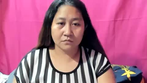 Snapshot of sweetpilipina88 chatting on 12/19/24, 10:34 MIA online show from 12/19/24, 10:34