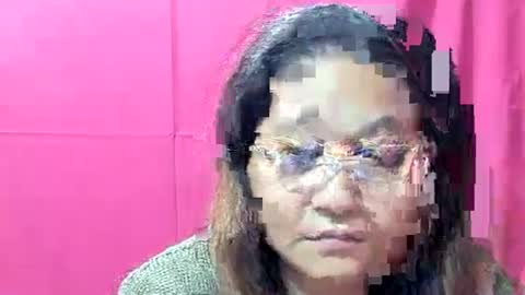 Snapshot of sweetpilipina88 chatting on 01/19/25, 11:12 MIA online show from 01/19/25, 11:12