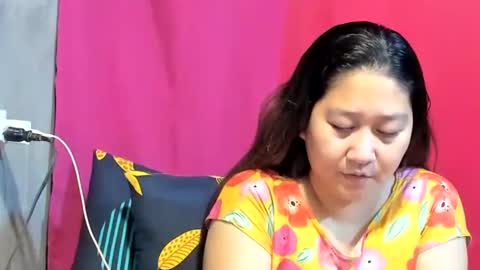 Snapshot of sweetpilipina88 chatting on 01/23/25, 02:02 MIA online show from 01/23/25, 02:02