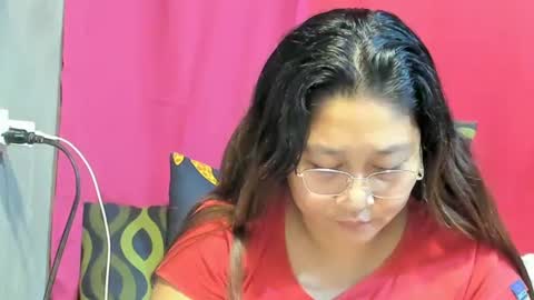 Snapshot of sweetpilipina88 chatting on 01/27/25, 12:01 MIA online show from 01/27/25, 12:01