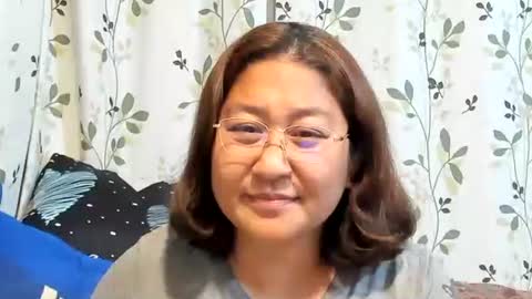 Snapshot of sweetpilipina88 chatting on 09/16/25, 11:00 MIA online show from 09/16/25, 11:00