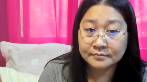 Snapshot of sweetpilipina88 chatting on 07/25/26, 02:20 MIA online show from 07/25/26, 02:20
