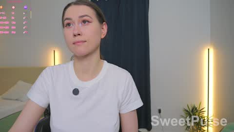 Rose online show from 03/25/26, 08:48