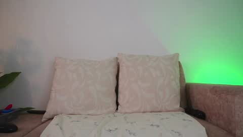 Snapshot of sweetpussyhot_ chatting on 01/30/25, 12:37 Hello Welcome Im here from WEDNESDAY to SUNDAY 430am to  830am and 3  to 7  timeMONDAY and TUESDAY i rest online show from 01/30/25, 12:37