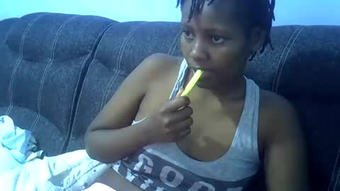 queen online show from 04/07/26, 06:03