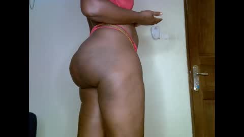 sweetrenne online show from 01/22/25, 06:20