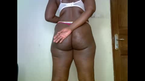 sweetrenne online show from 02/21/25, 05:02