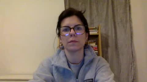 Snapshot of sweetriddance chatting on 12/16/25, 01:05 sweetriddance online show from 12/16/25, 01:05