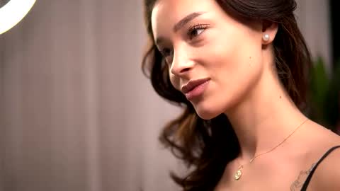 Snapshot of sweetrossie chatting on 02/04/26, 04:40 Rose online show from 02/04/26, 04:40