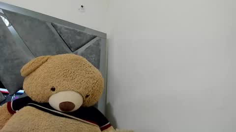 sweetsalome_01 online show from 11/07/25, 12:05