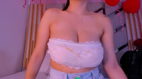 sweetsalome_01 online show from 02/19/26, 12:01
