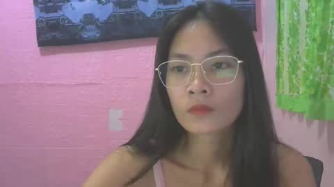 Snapshot of sweetsexygirl20 chatting on 11/13/25, 02:32 Mia online show from 11/13/25, 02:32