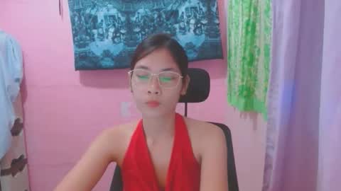 Snapshot of sweetsexygirl20 chatting on 05/26/26, 12:34 Mia online show from 05/26/26, 12:34