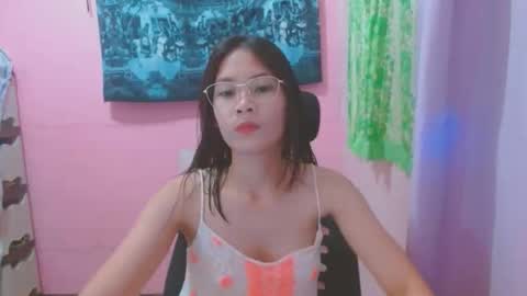 Snapshot of sweetsexygirl20 chatting on 06/07/26, 05:11 Mia online show from 06/07/26, 05:11