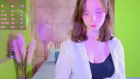 Alice online show from 12/17/25, 02:12