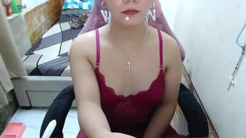 Snapshot of sweetsofia24 chatting on 12/19/25, 05:25 Sofia online show from 12/19/25, 05:25