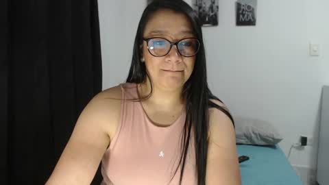 Snapshot of sweetstormi chatting on 07/09/26, 08:40 Stormi online show from 07/09/26, 08:40