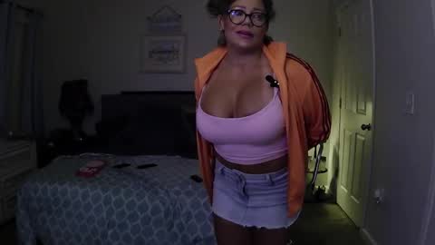 sweetsugar1979 online show from 12/05/25, 02:09