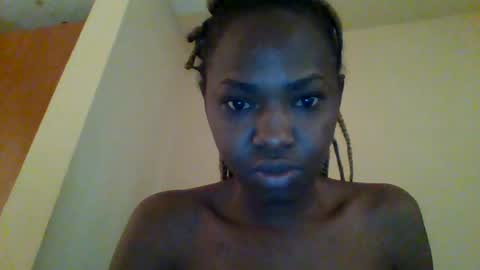 Snapshot of sweett_kimmie chatting on 07/12/26, 06:26 sweett_kimmie online show from 07/12/26, 06:26