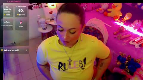 martina online show from 01/06/25, 04:47
