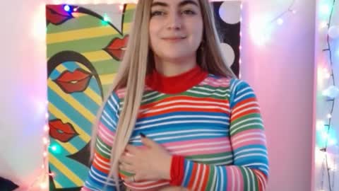 IG  valeen mo Vale   My schedule  Monday to Friday900 am - 300 pm  online show from 12/05/24, 03:06