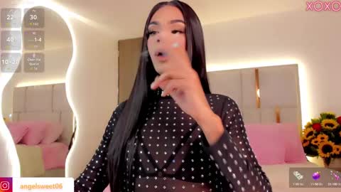 Snapshot of sweett_shinexx chatting on 09/22/25, 04:58 angel online show from 09/22/25, 04:58