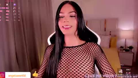 Snapshot of sweett_shinexx chatting on 06/19/26, 05:34 angel online show from 06/19/26, 05:34