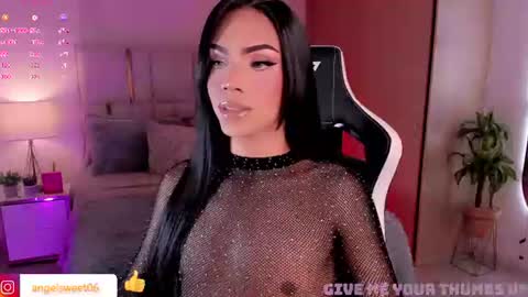 Snapshot of sweett_shinexx chatting on 07/10/26, 04:39 angel online show from 07/10/26, 04:39