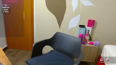 Scarlet online show from 11/22/25, 11:31