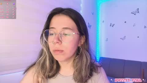 Snapshot of sweettvera_ chatting on 04/21/26, 01:06 Veronica Independent Model online show from 04/21/26, 01:06