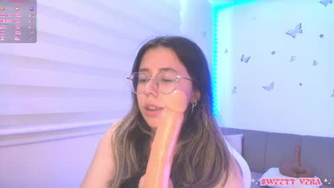 Snapshot of sweettvera_ chatting on 07/15/26, 08:58 Veronica Independent Model online show from 07/15/26, 08:58