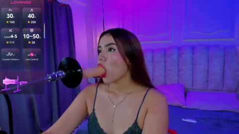 Emma online show from 07/07/26, 01:59