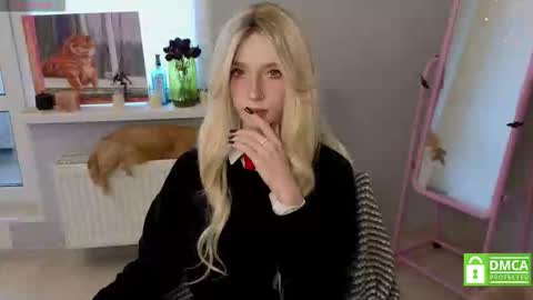 Elis  a little vacation Ill be here Saturday my schedules in bio online show from 03/20/26, 07:24