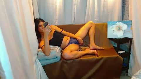 sweetvictoria2000 online show from 02/04/25, 09:52