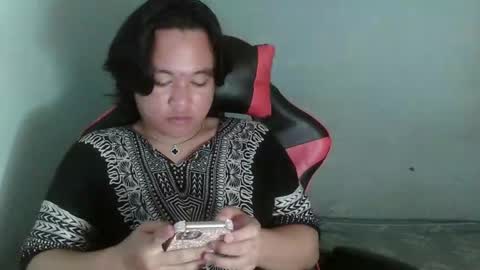 Snapshot of sweetwhore_cristy chatting on 12/19/25, 05:58 cristy online show from 12/19/25, 05:58