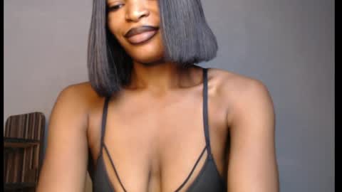 sweetxxboobsx online show from 04/25/26, 07:00