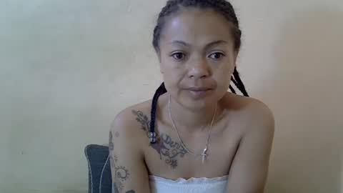 Snapshot of sweety_angel_7 chatting on 10/03/25, 05:37 Sarah online show from 10/03/25, 05:37