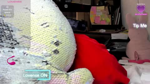 Mia online show from 03/29/26, 07:25