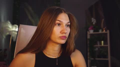 Snapshot of sweety_emilya chatting on 05/18/26, 05:57 Emily online show from 05/18/26, 05:57