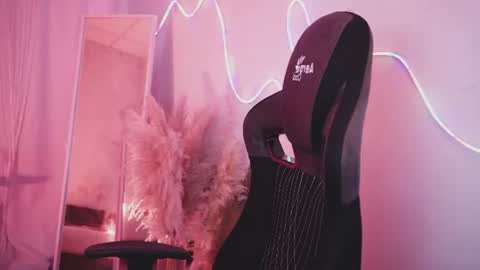 Emily online show from 07/20/26, 10:39
