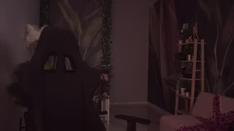 Emily online show from 08/02/26, 05:06