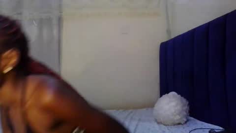 Snapshot of sweety_melanin chatting on 04/21/26, 10:34 Vickky online show from 04/21/26, 10:34
