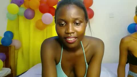 Snapshot of sweety_spixxy chatting on 02/15/26, 02:36 Dolly online show from 02/15/26, 02:36