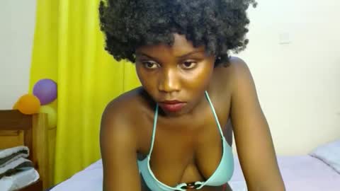 Snapshot of sweety_spixxy chatting on 02/17/26, 07:09 Dolly online show from 02/17/26, 07:09